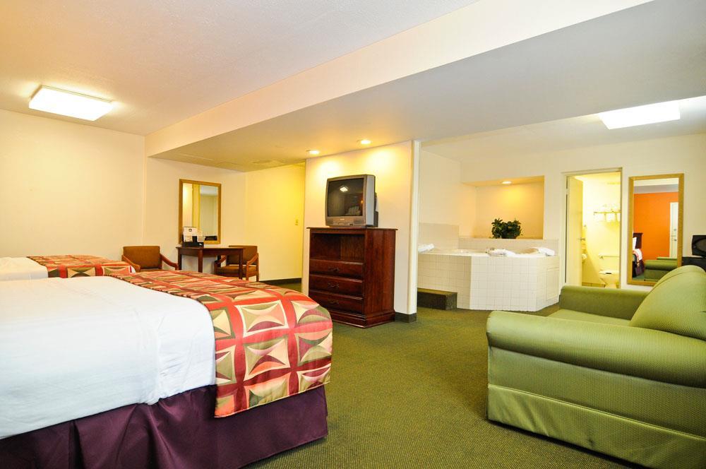 Best Western Adena Inn Chillicothe Room photo