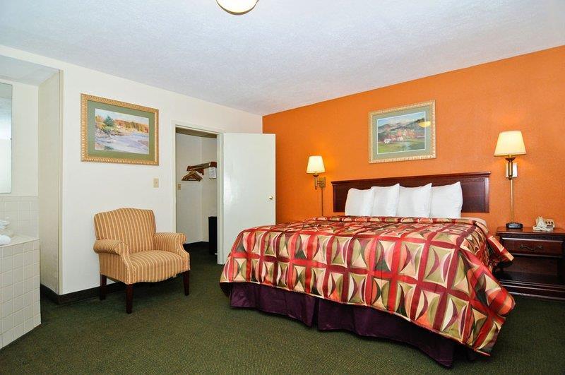 Best Western Adena Inn Chillicothe Room photo